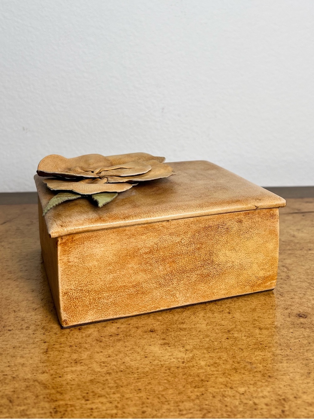 Anthropologie‎ Brown Floral Appliqué Jewelry Box Keepsake Trinket Box 6.5"